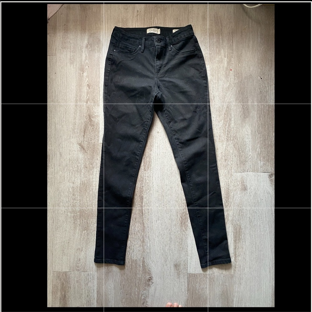 Jessica Simpson kiss me super skinny jeans in black size 4